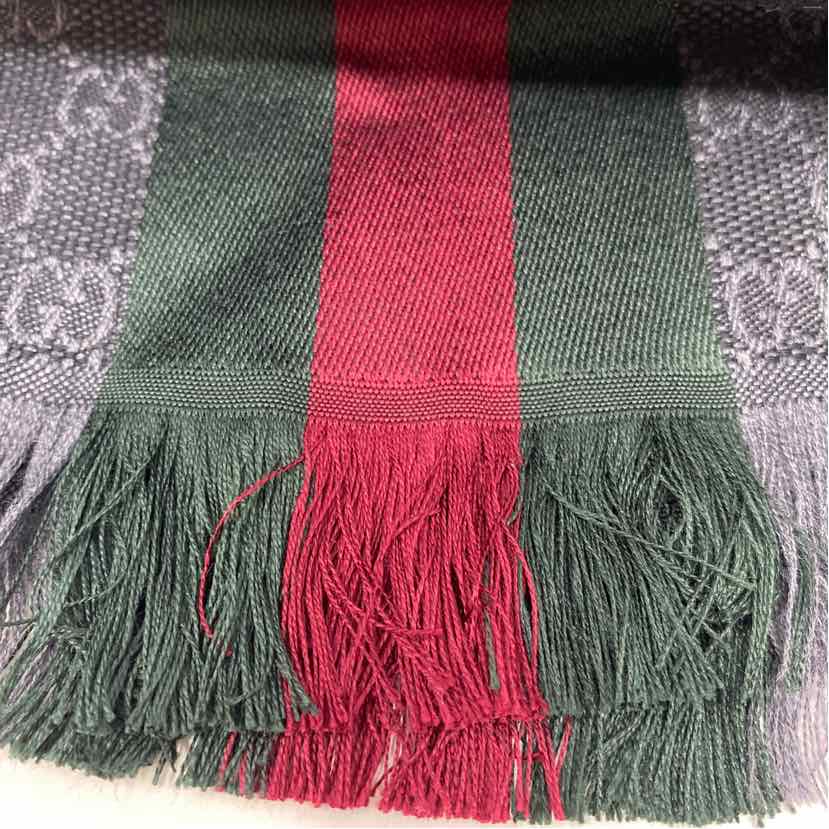 Pre-Owned Gucci Grey Knit Designer Scarf