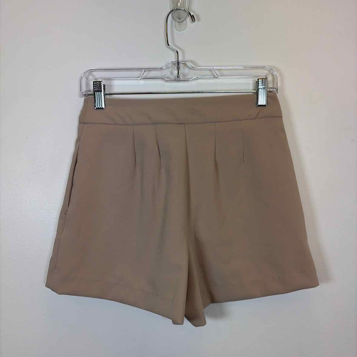 Pre-Owned Size 2/S Theory Tan Shorts