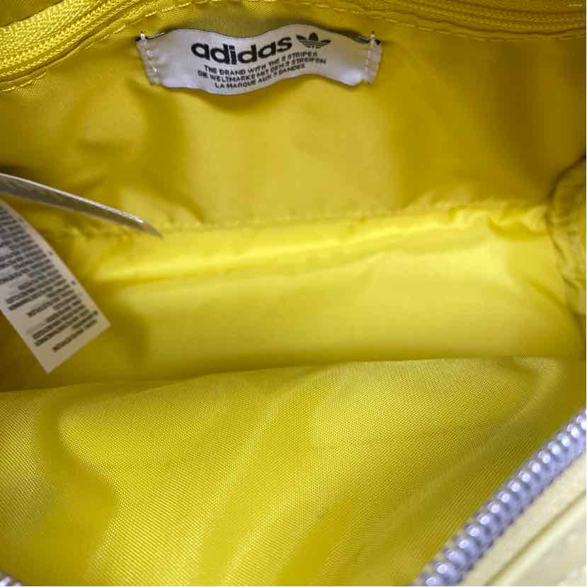 Pre-Owned Adidas Yellow Vinyl Handbag