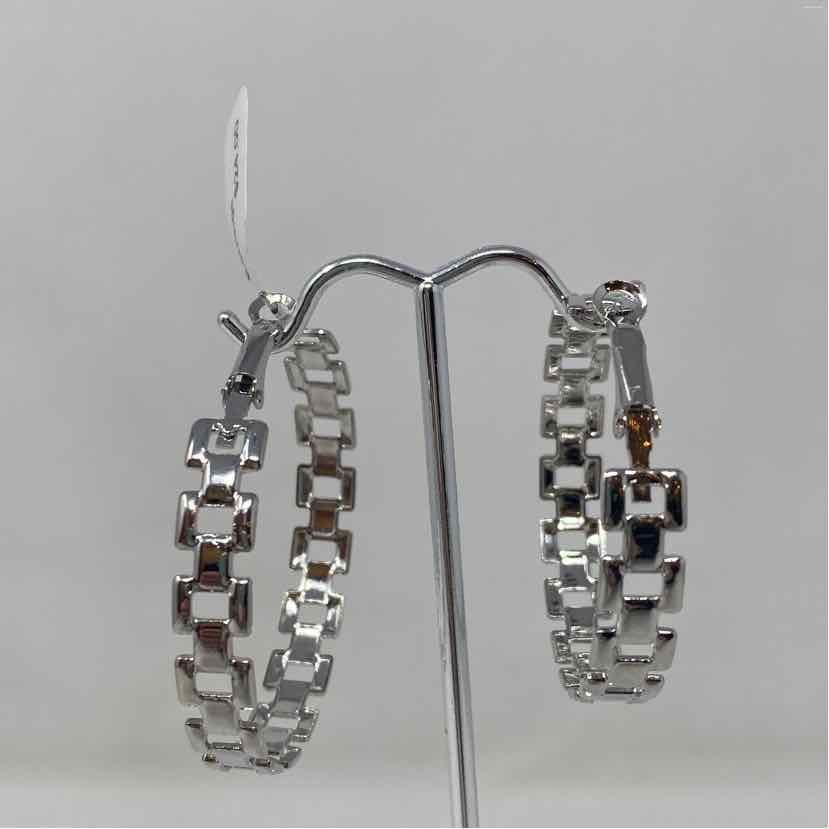 Pre-Owned Silver Earrings