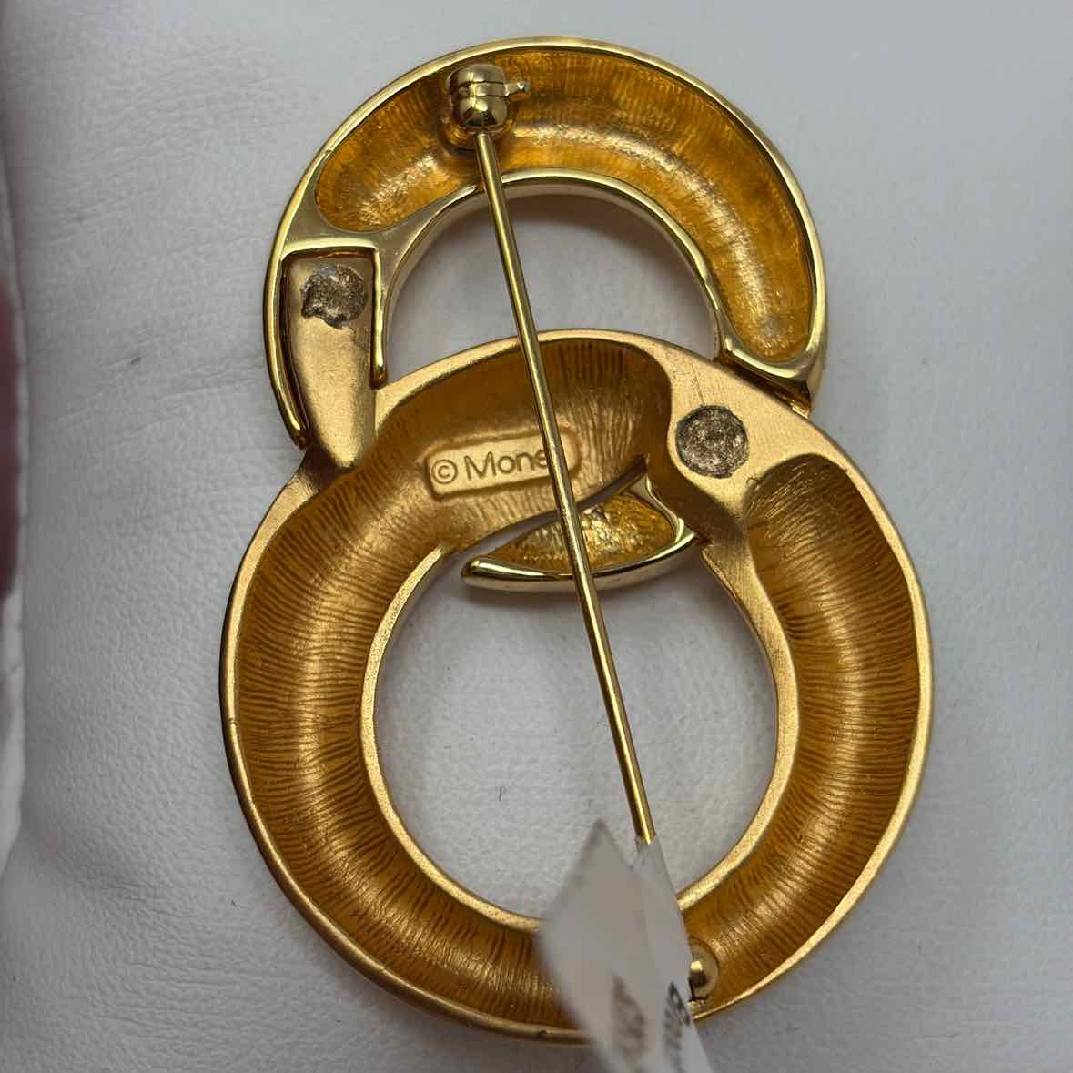 Pre-Owned Monet Gold Brooch