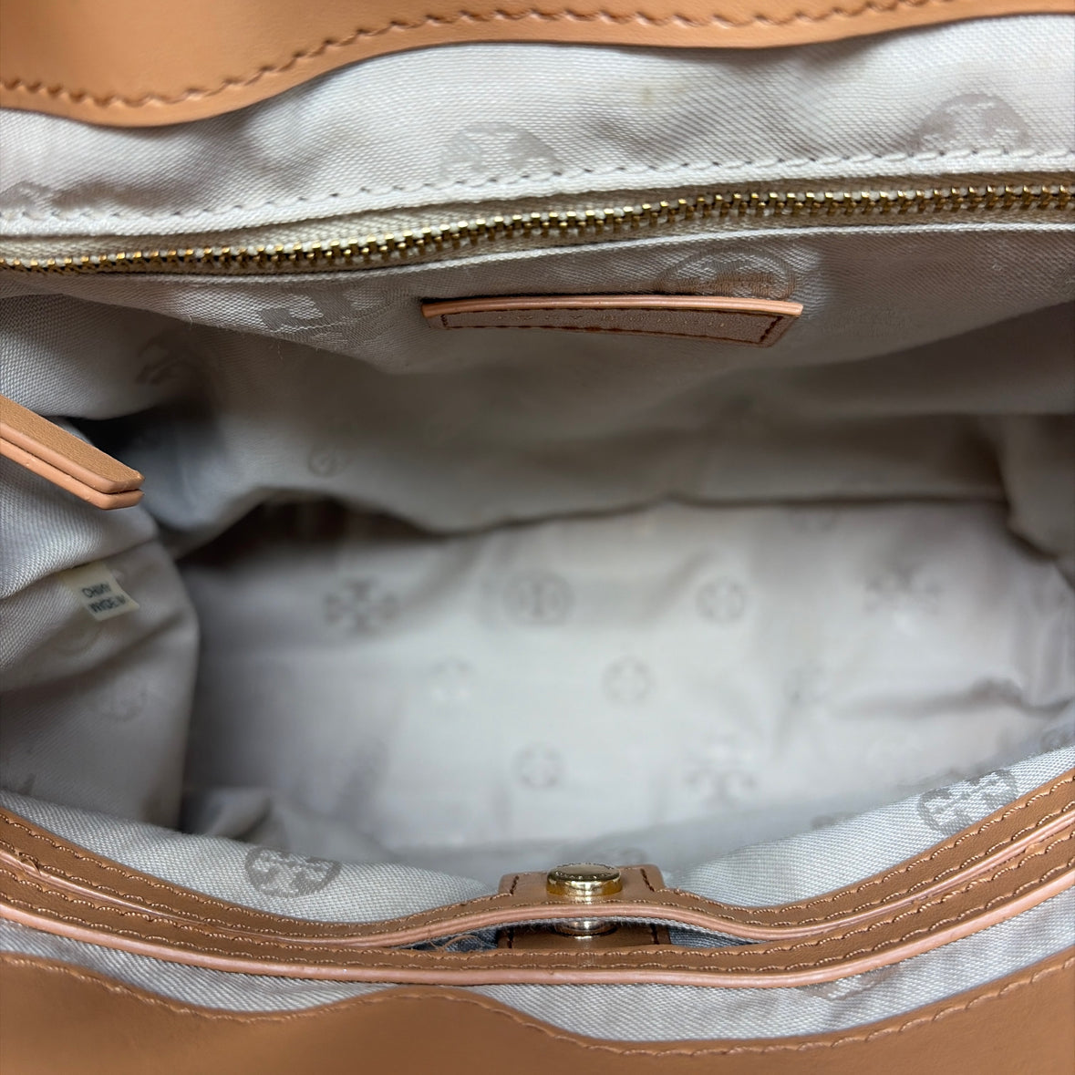 Pre-Owned Tory Burch Tan Canvas Handbag