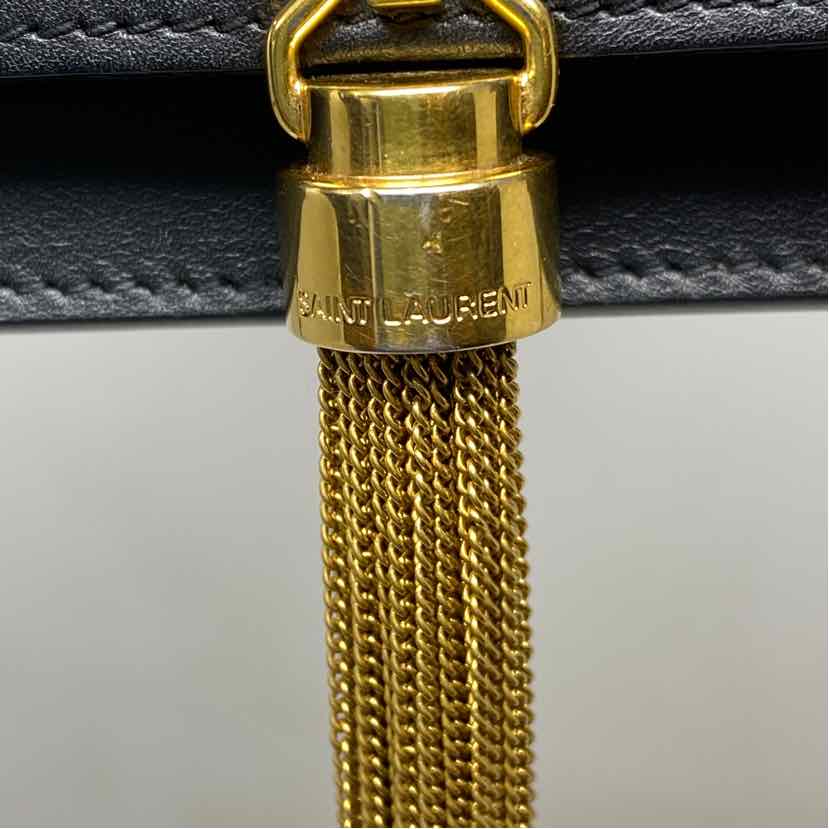 Pre-Owned Saint Laurent Black Leather Designer Handbag