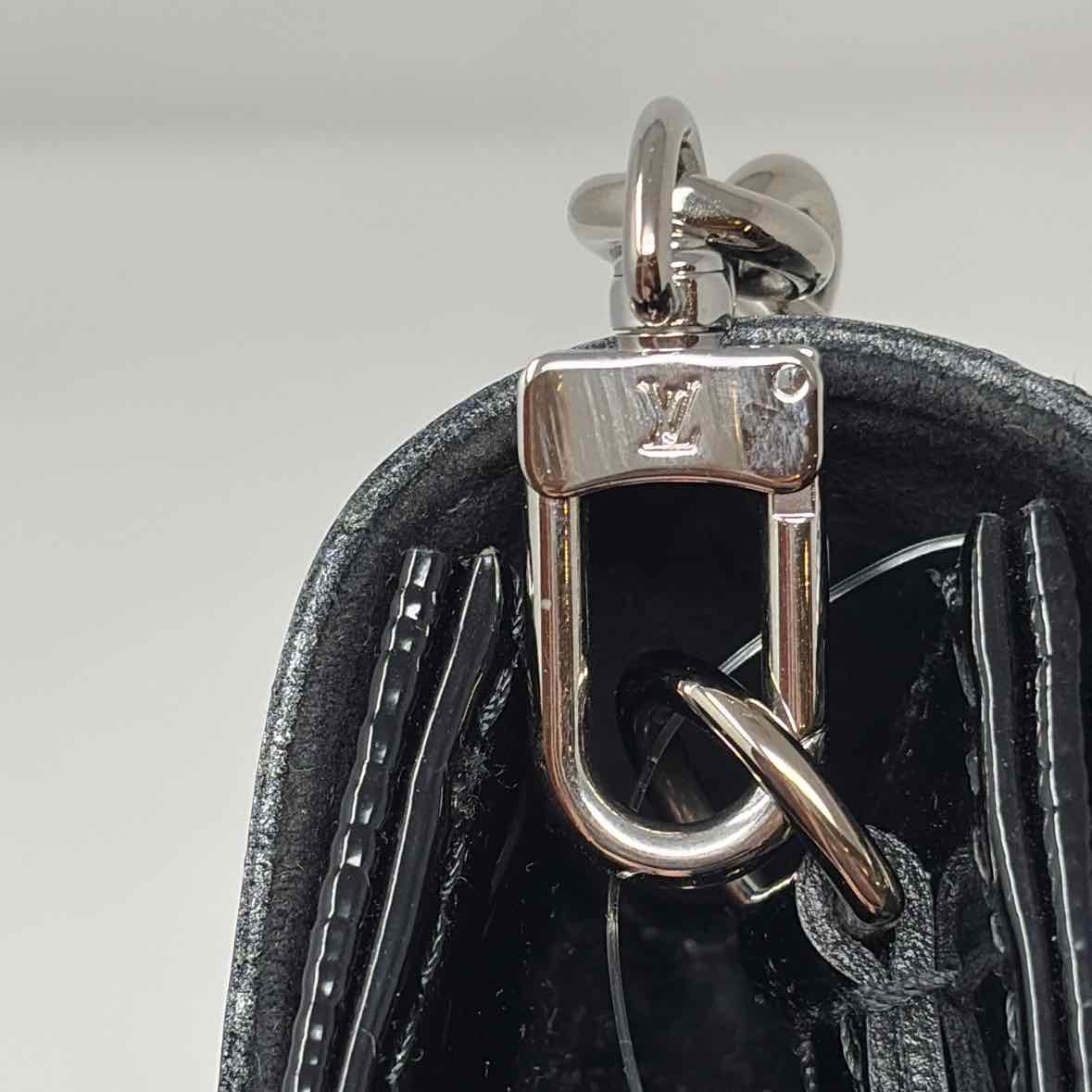 Pre-Owned Louis Vuitton Black Patent Designer Handbag