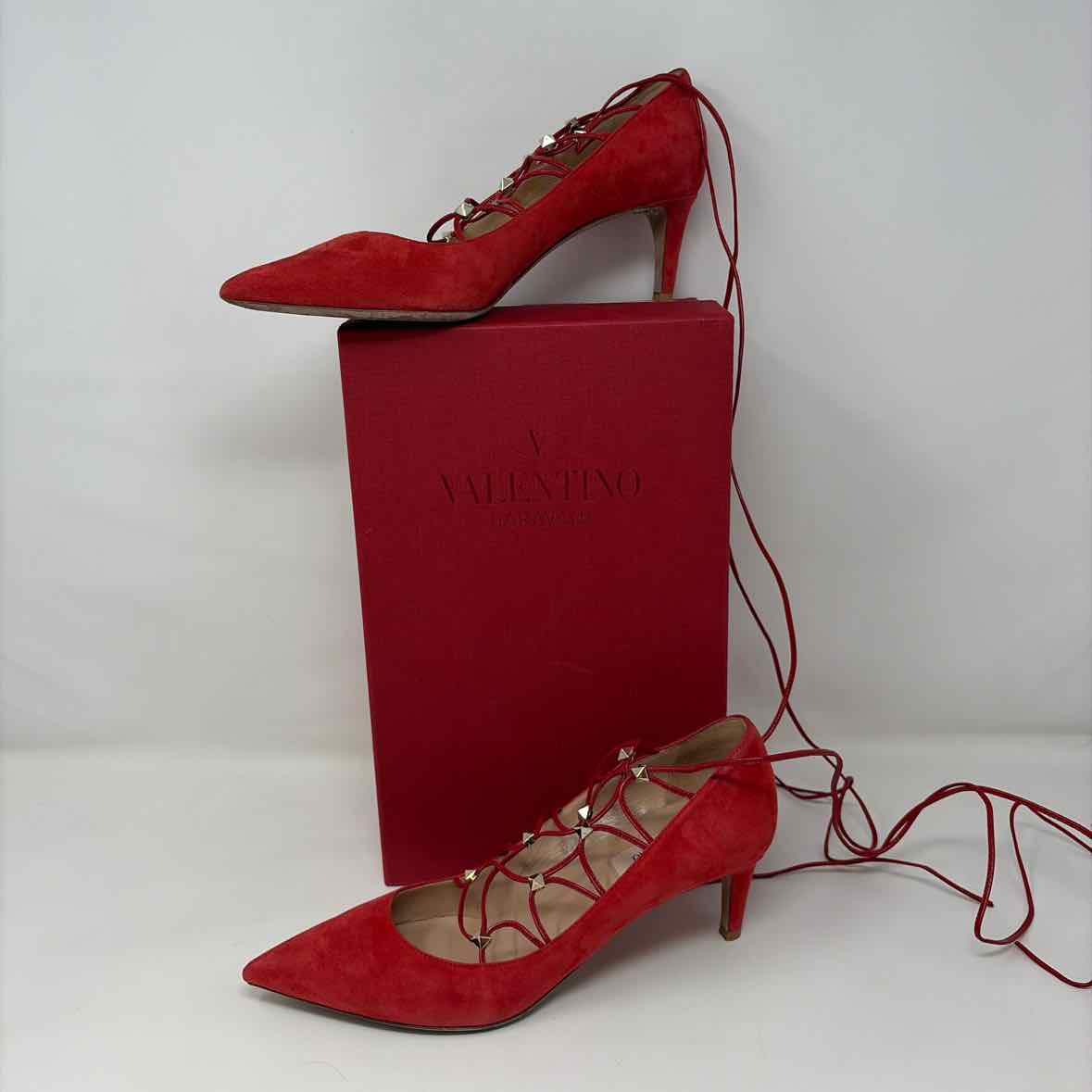 Pre-Owned Valentino Red Suede Shoe Size 7.5 Designer Shoes