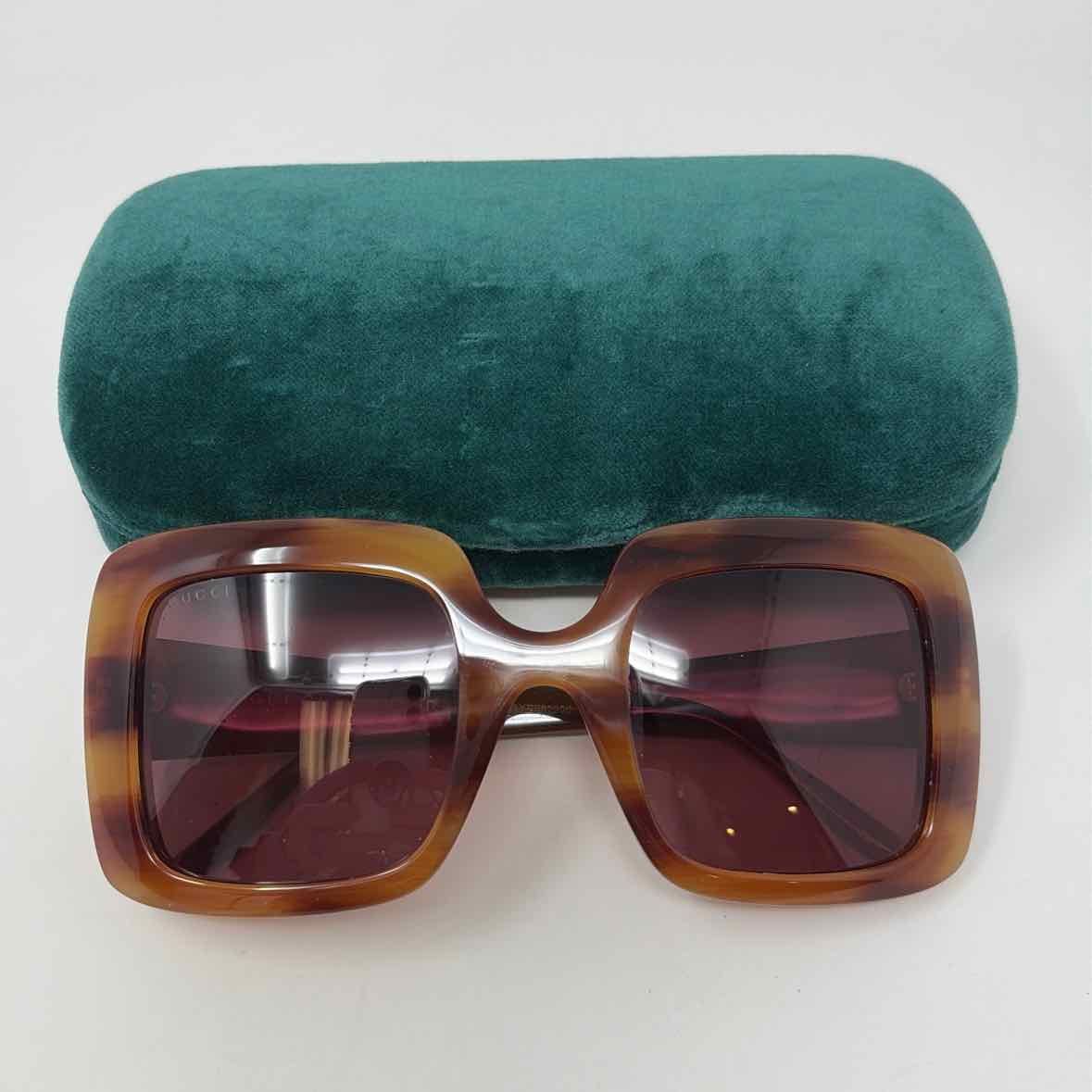 Pre-Owned Gucci Tortoise Plastic Designer Sunglasses