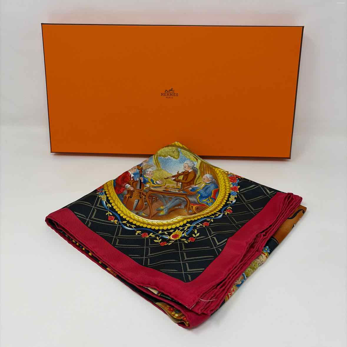 Pre-Owned Hermes Red Multi Silk Designer Scarf