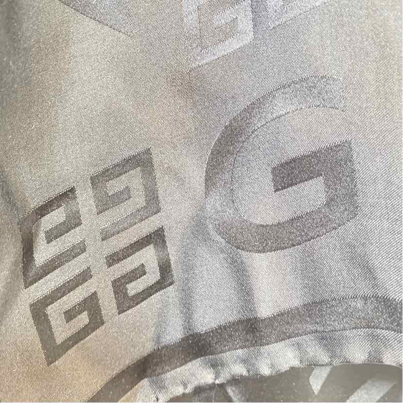 Pre-Owned Givenchy Black Silk Designer Scarf