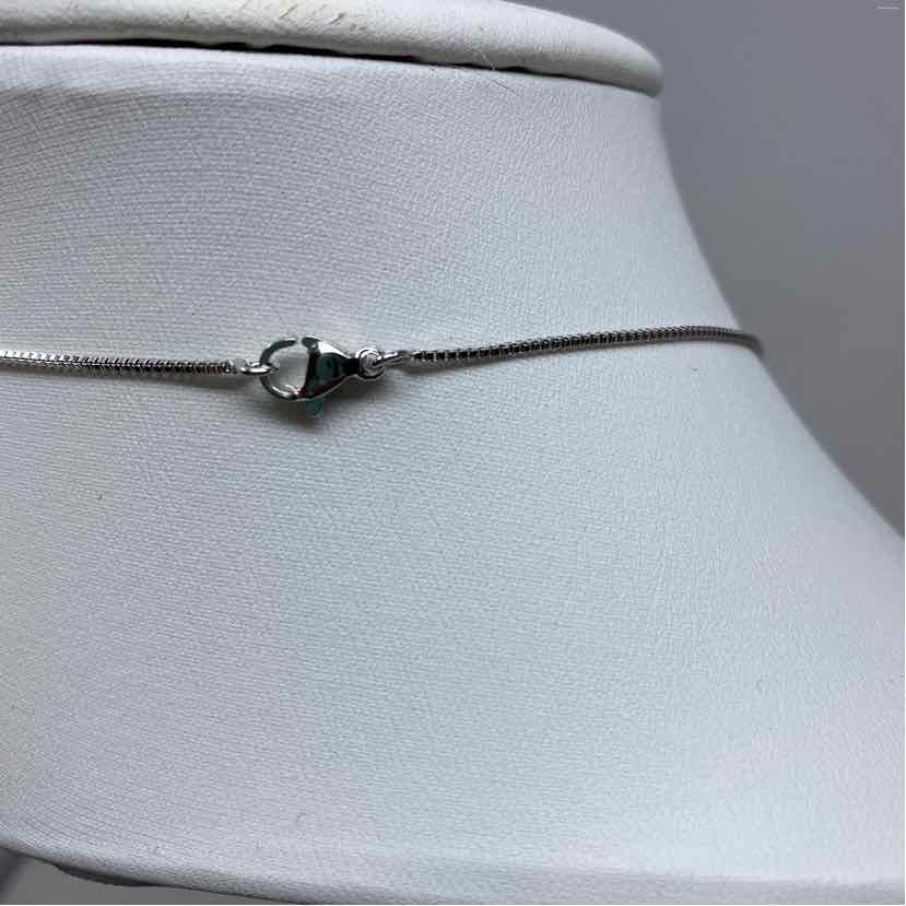 Pre-Owned Silver Necklace