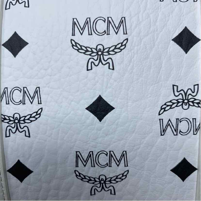 Pre-Owned MCM White Leather Designer Handbag