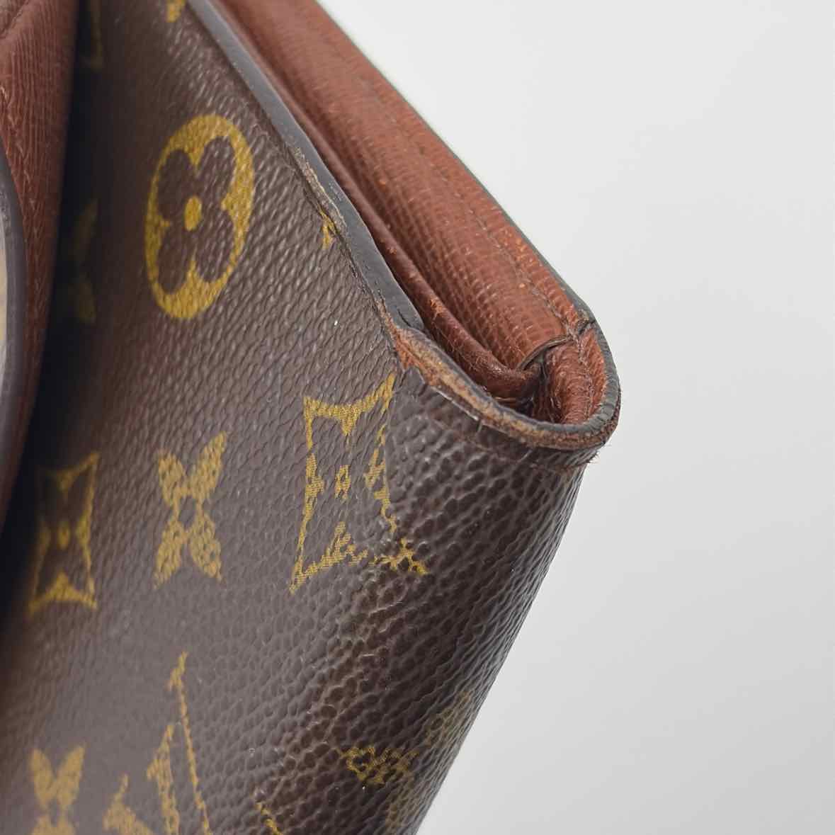 Pre-Owned Louis Vuitton Brown Coated Canvas Designer Wallet