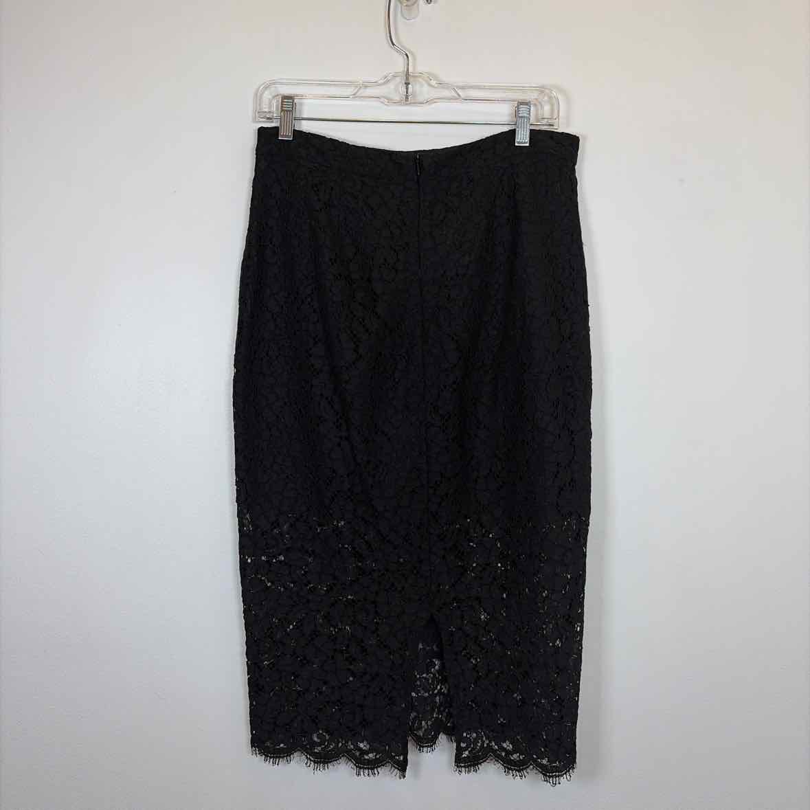 Pre-Owned Size L Bardot black lace Skirt