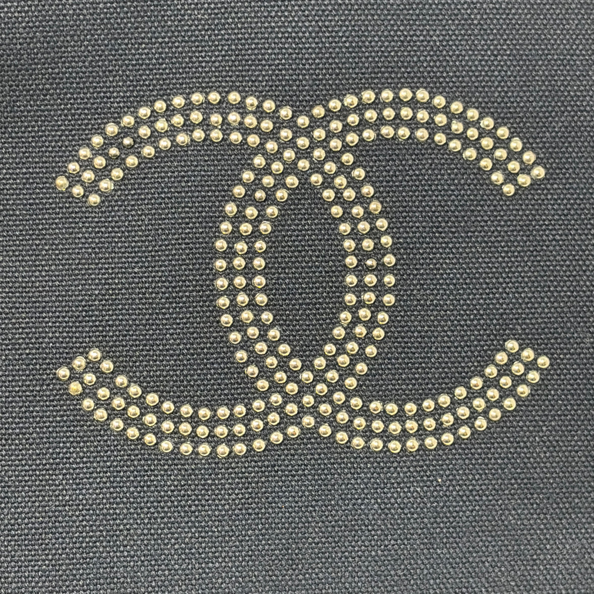Pre-Owned Chanel Navy Canvas Designer Handbag