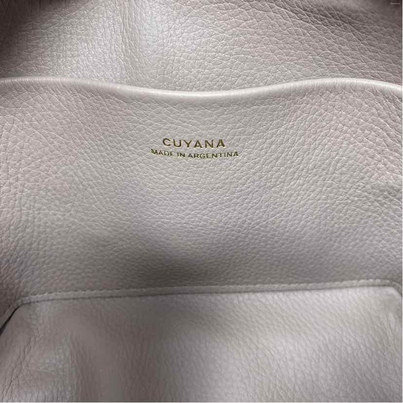 Pre-Owned Cuyana Lilac Leather Cosmetic Bag