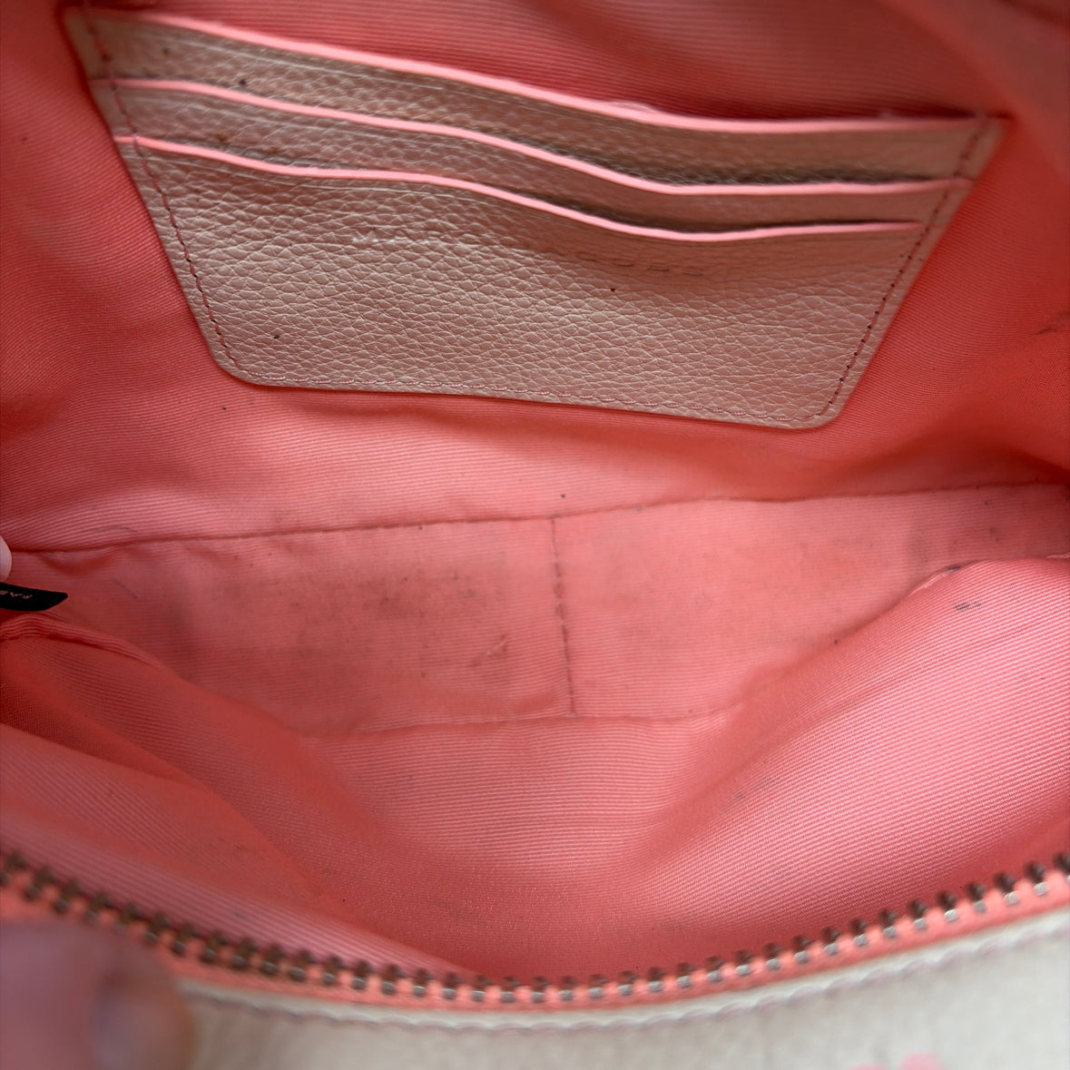 Pre-Owned Marc Jacobs Cream Leather Handbag
