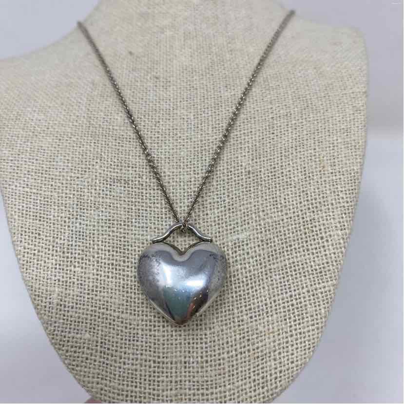 Pre-Owned Tiffany Silver Sterling Necklace