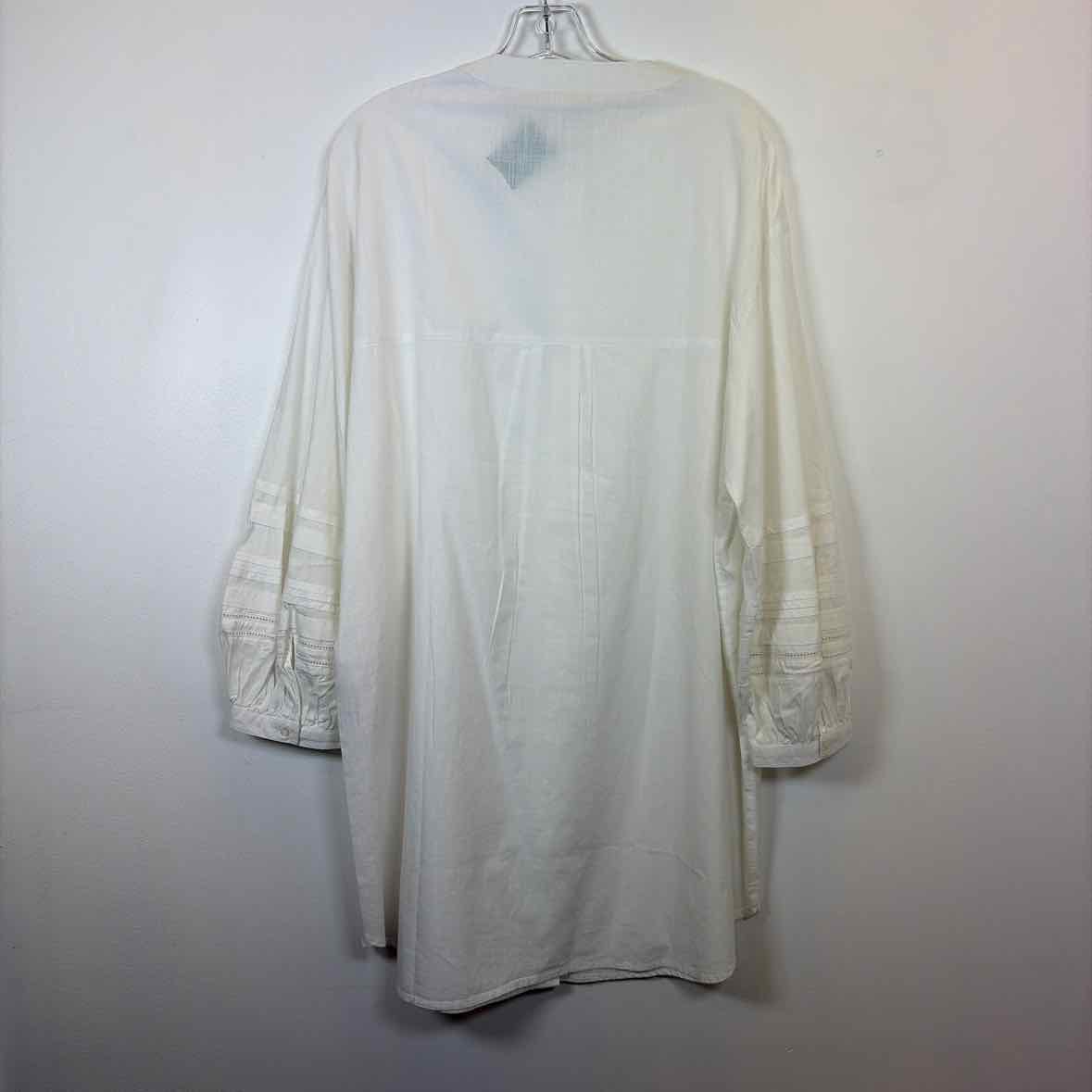 Pre-Owned Size M Pluto White Casual Dress