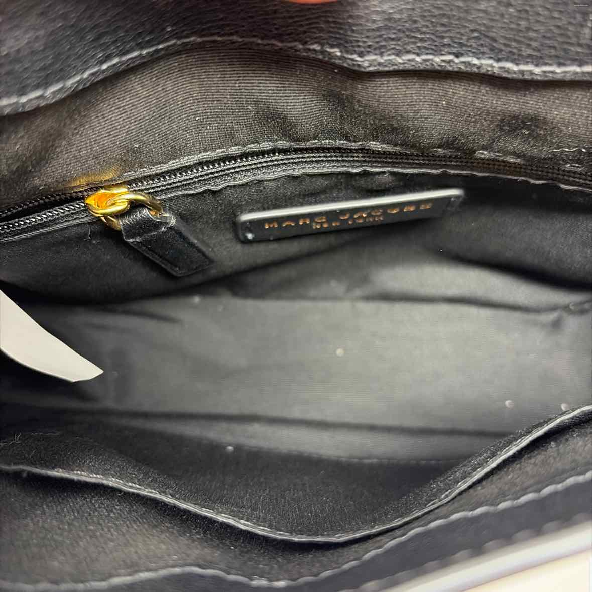 Pre-Owned Marc Jacobs Black Leather Handbag
