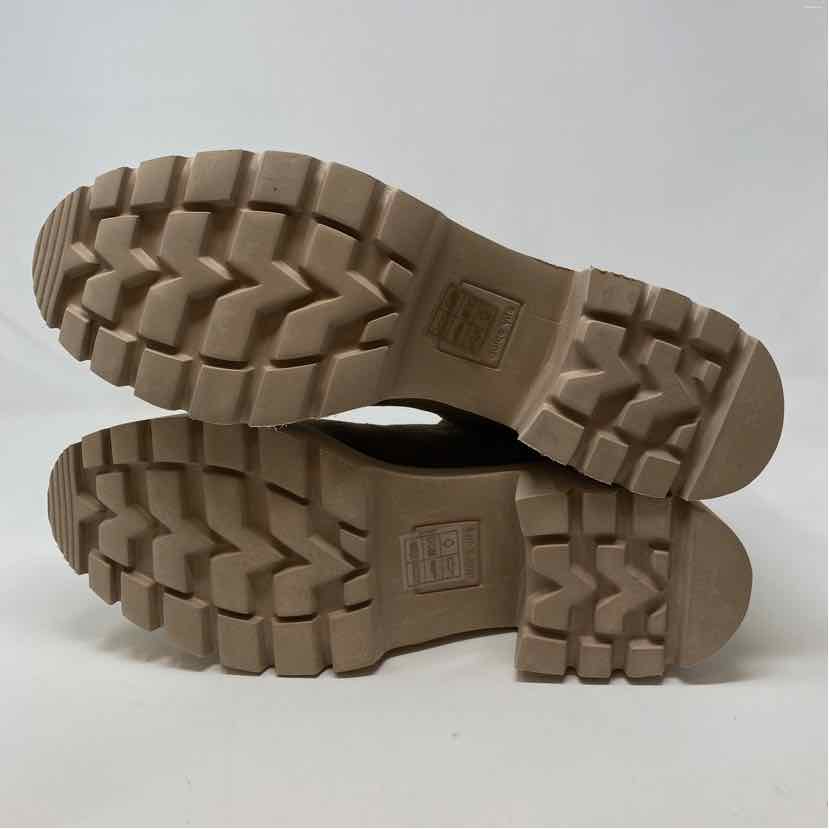 Pre-Owned Shoe Size 9.5 Dolce Vita Taupe Booties