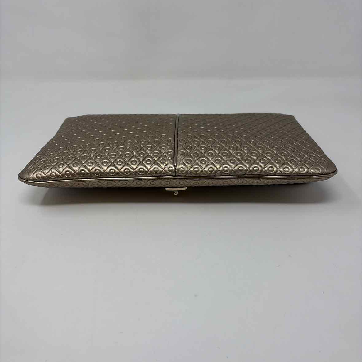 Pre-Owned Tod's Gold Leather Handbag