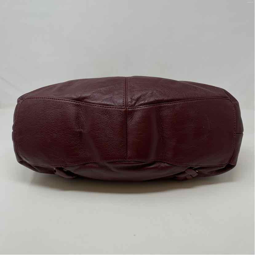 Pre-Owned Tahari Burgundy Leather Handbag