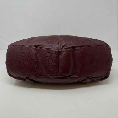 Pre-Owned Tahari Burgundy Leather Handbag