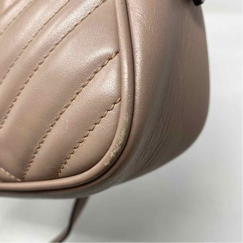 Pre-Owned Gucci Mauve Leather Designer Handbag