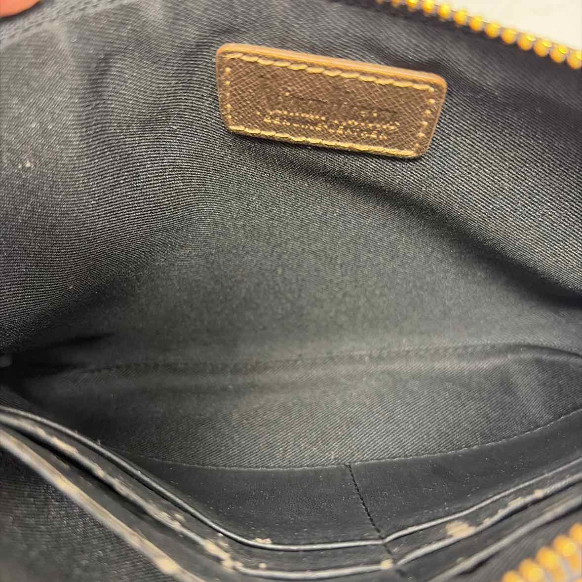 Pre-Owned Neiman Marcus Gold/Silver Coated Canvas Handbag