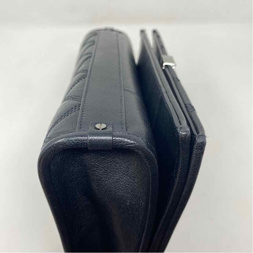 Pre-Owned Saint Laurent Black Leather Designer Handbag