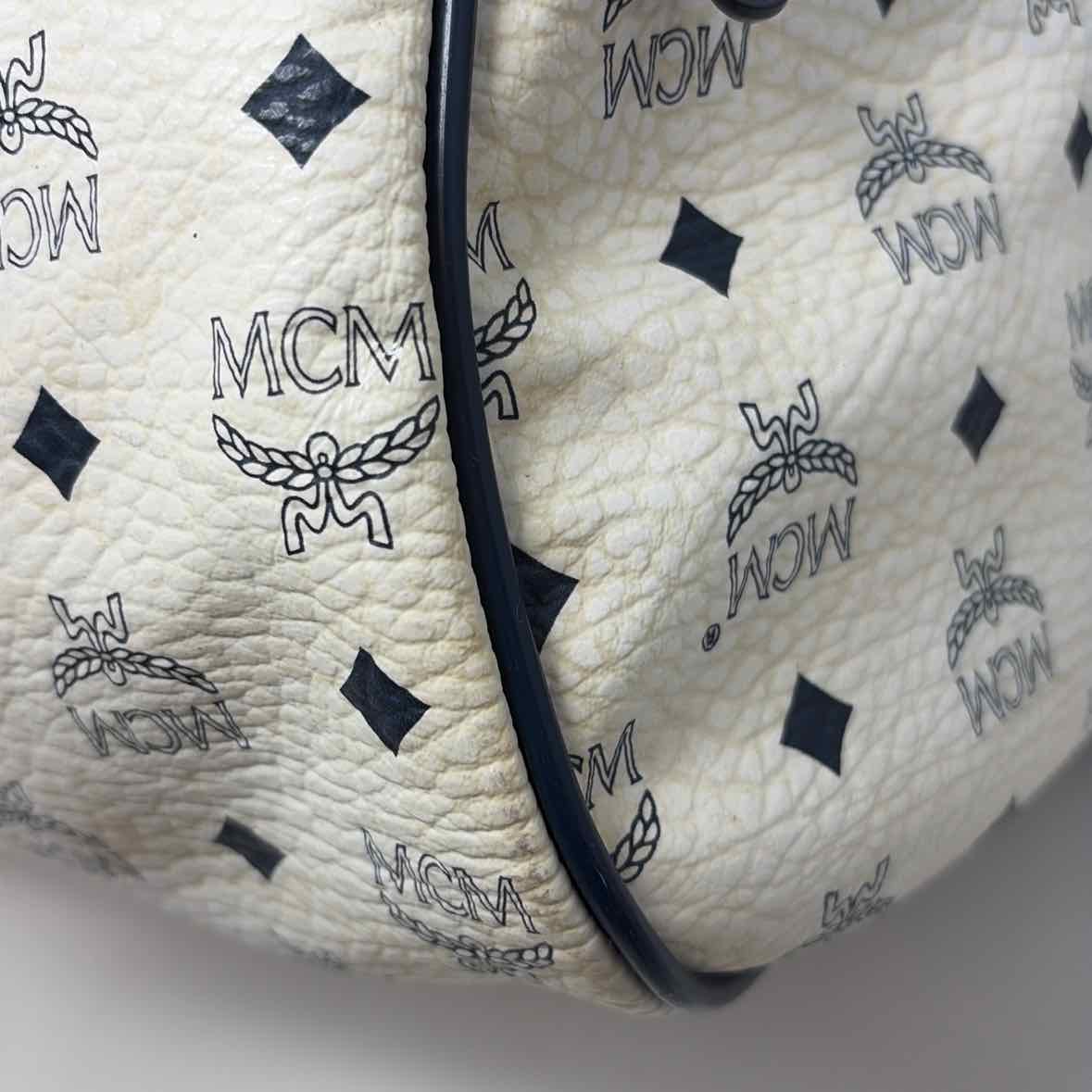 Pre-Owned MCM White Leather Designer Handbag