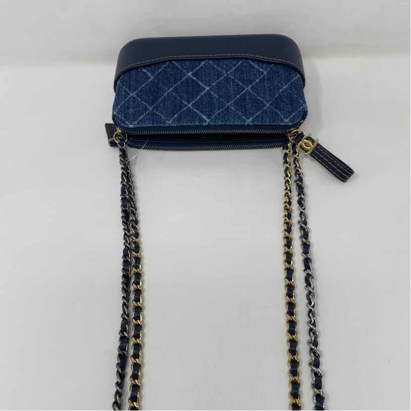 Pre-Owned Chanel Denim Denim Designer Handbag