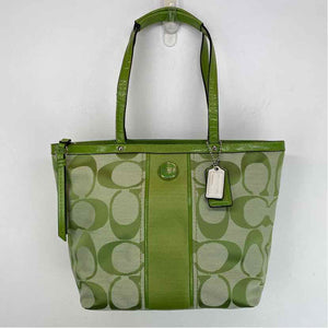 Pre-Owned Coach Green Canvas Handbag