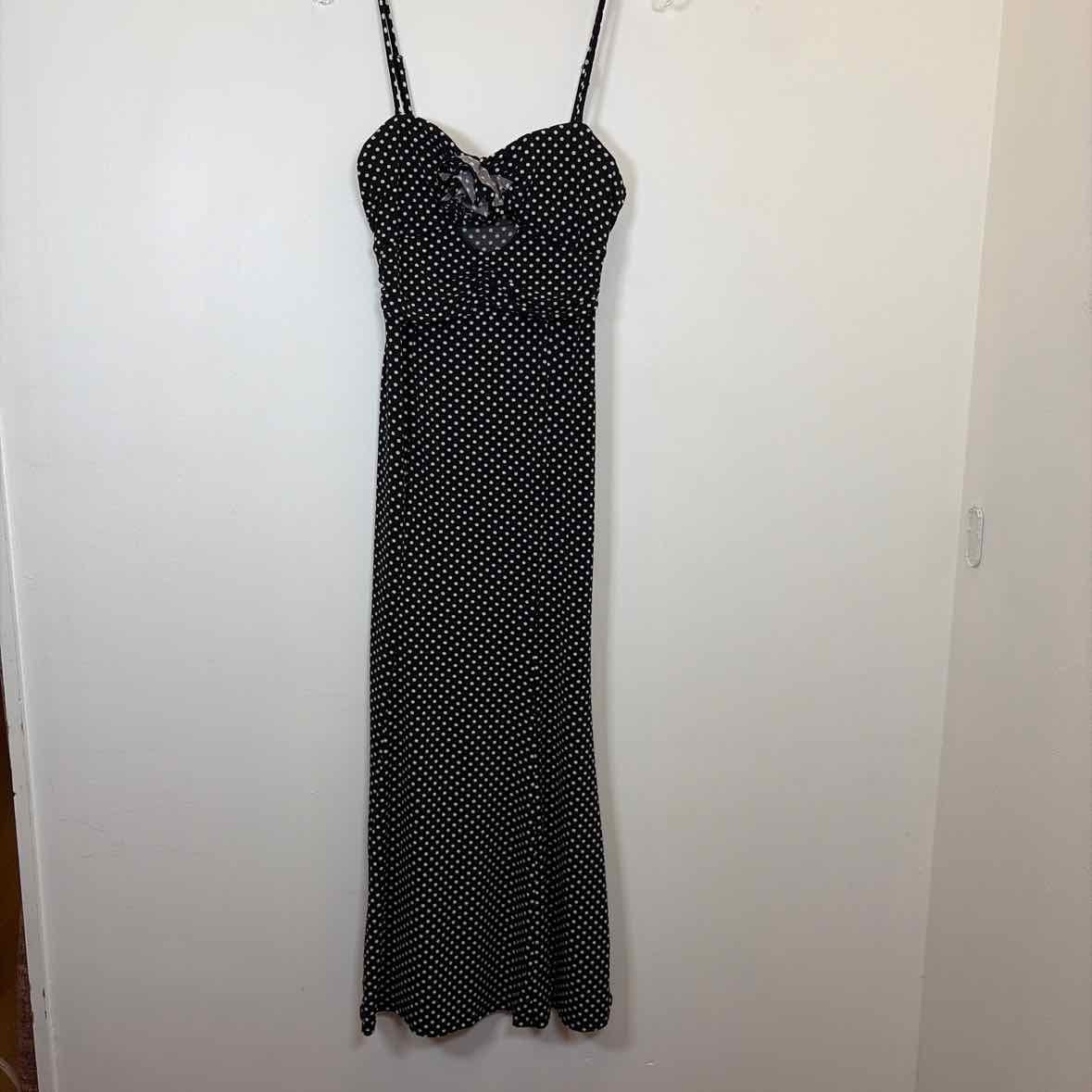 Pre-Owned Size S Secind Generation black  polka dot Casual Dress