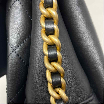 Pre-Owned Chanel Black Leather Designer Handbag