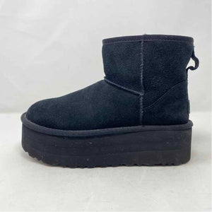 Pre-Owned Shoe Size 7 UGG Black Booties