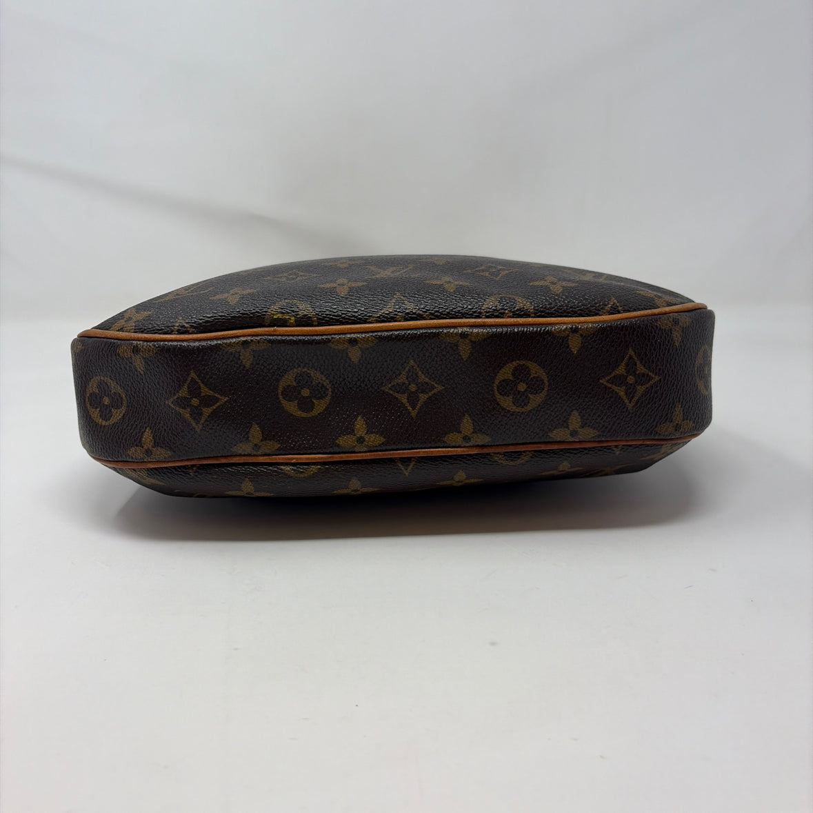 Pre-Owned Louis Vuitton Monogram Canvas Designer Handbag