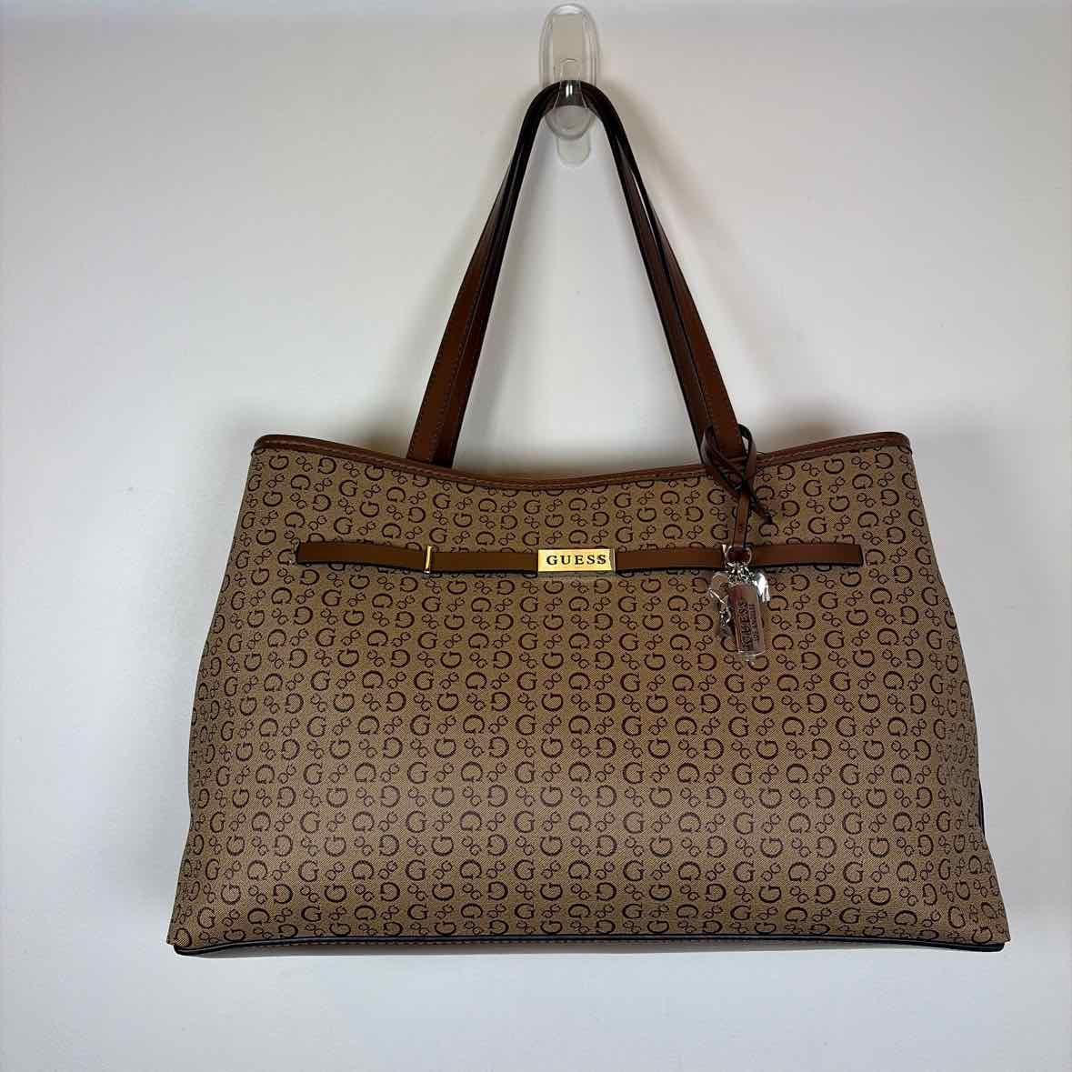 Pre-Owned Guess Brown Canvas Handbag