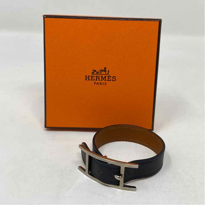 Pre-Owned Hermes Black Leather Designer Jewelry