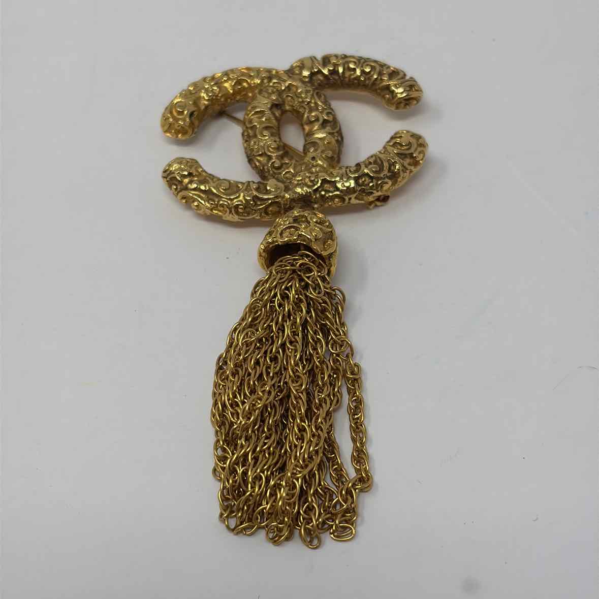 Pre-Owned Chanel Gold Metal Designer Jewelry