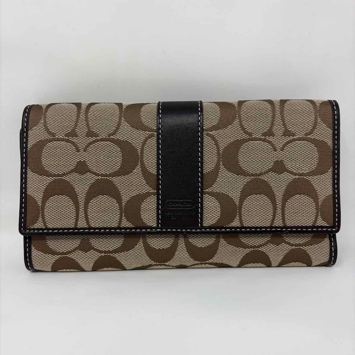 Pre-Owned Coach Monogram Canvas Wallet