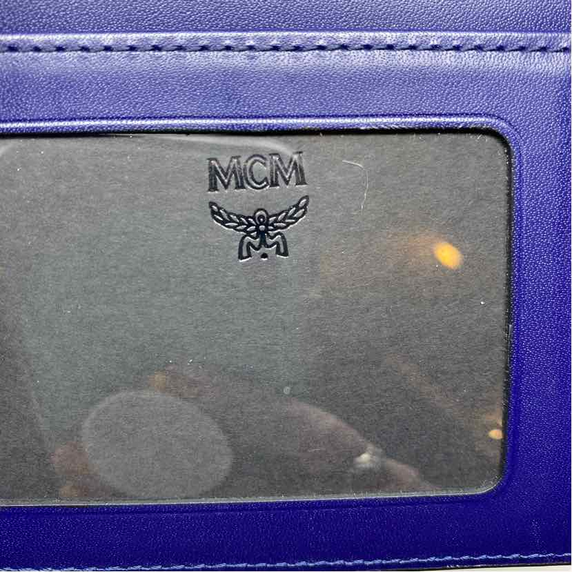 Pre-Owned MCM Navy Leather Designer Wallet