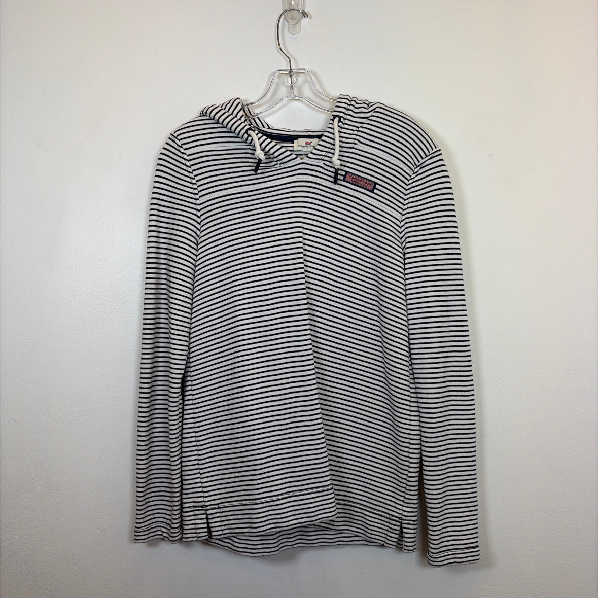Pre-Owned Size M Vineyard Vines Navy Stripe Sweater