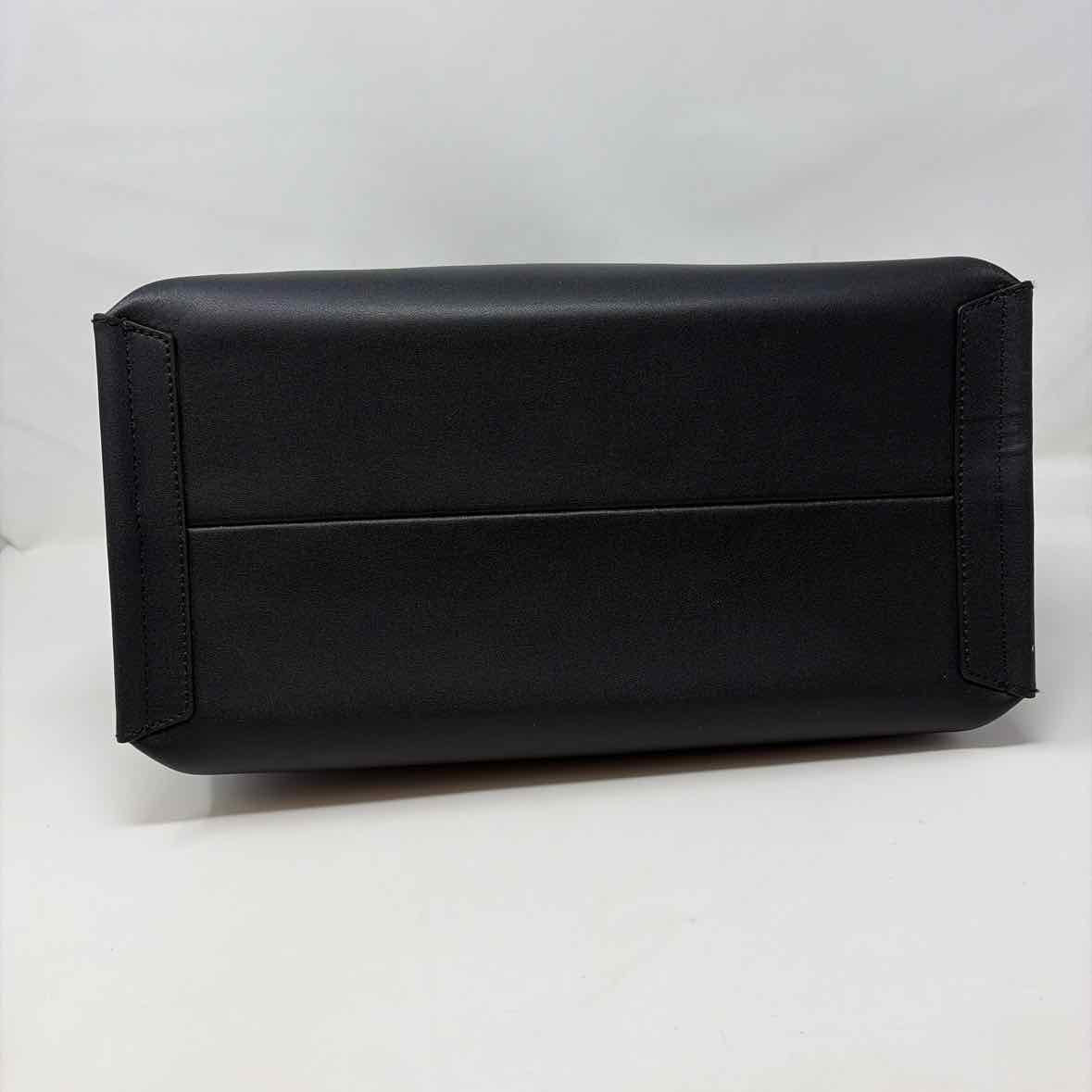 Pre-Owned Everlane Black Leather Handbag