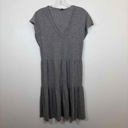 Pre-Owned Size M Monrow Grey Casual Dress