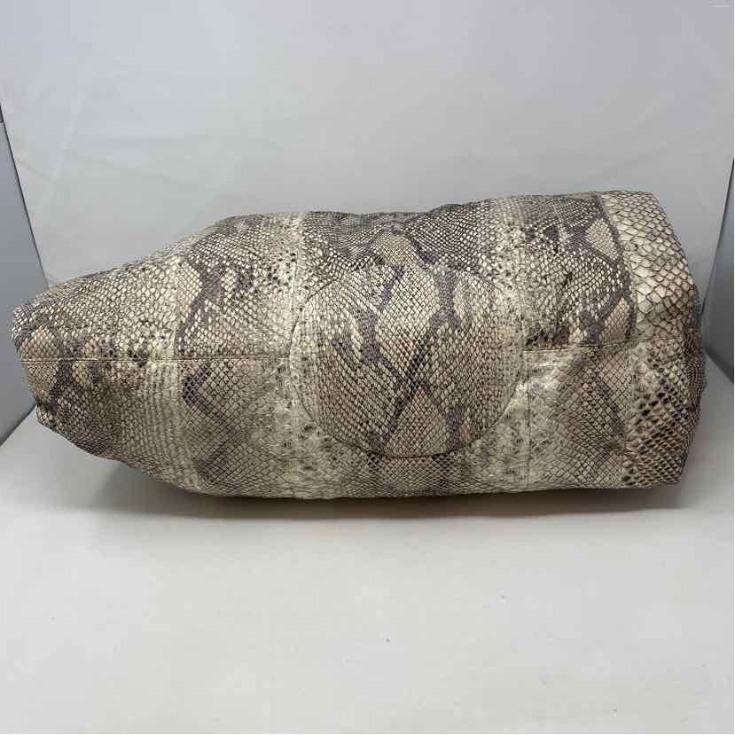 Pre-Owned Carlos Falchi Snake Print Python Handbag