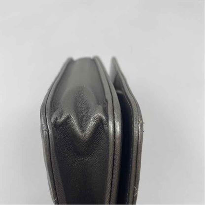 Pre-Owned Chanel Gunmetal Leather Designer Handbag