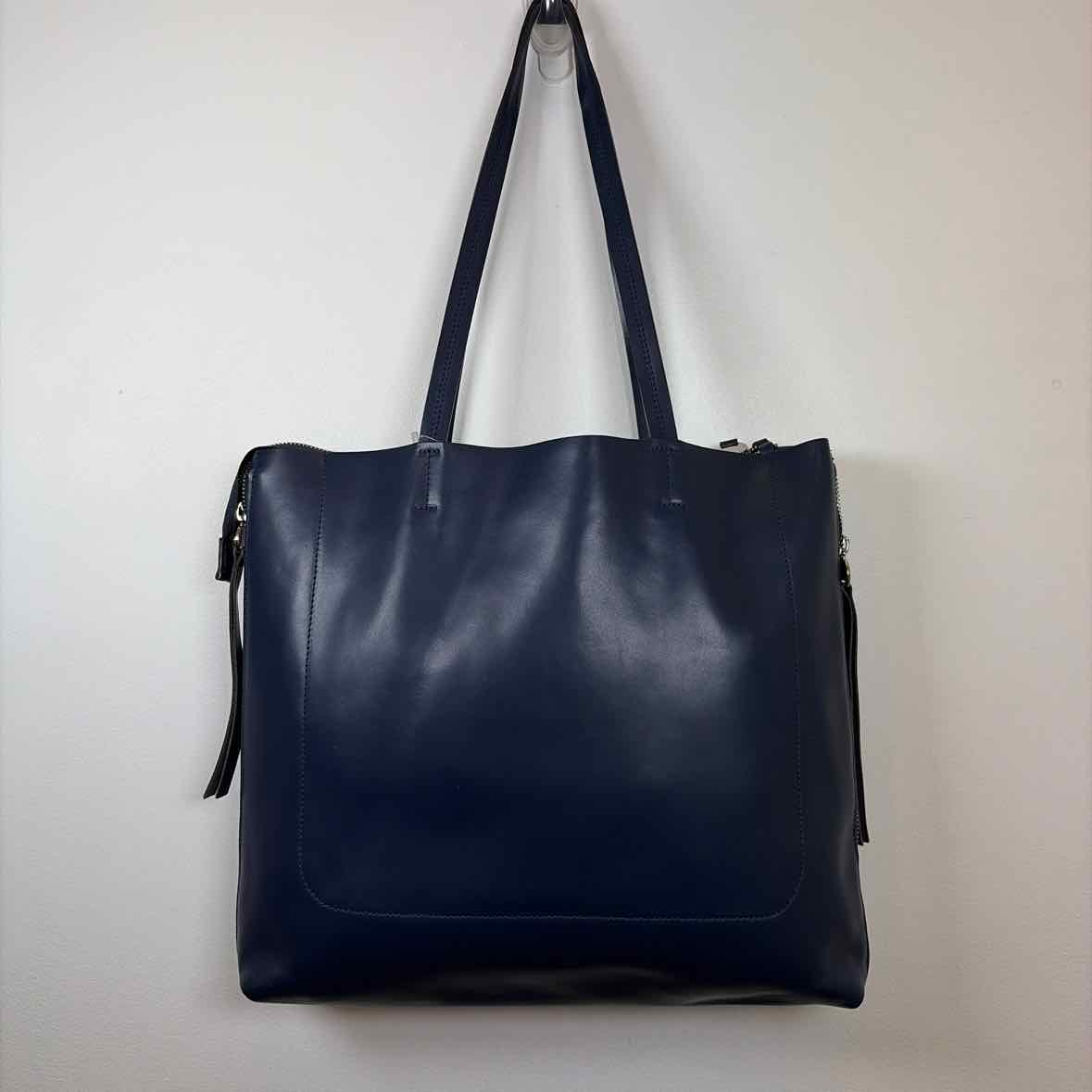 Pre-Owned Pelletteria Veneta Navy Leather Handbag