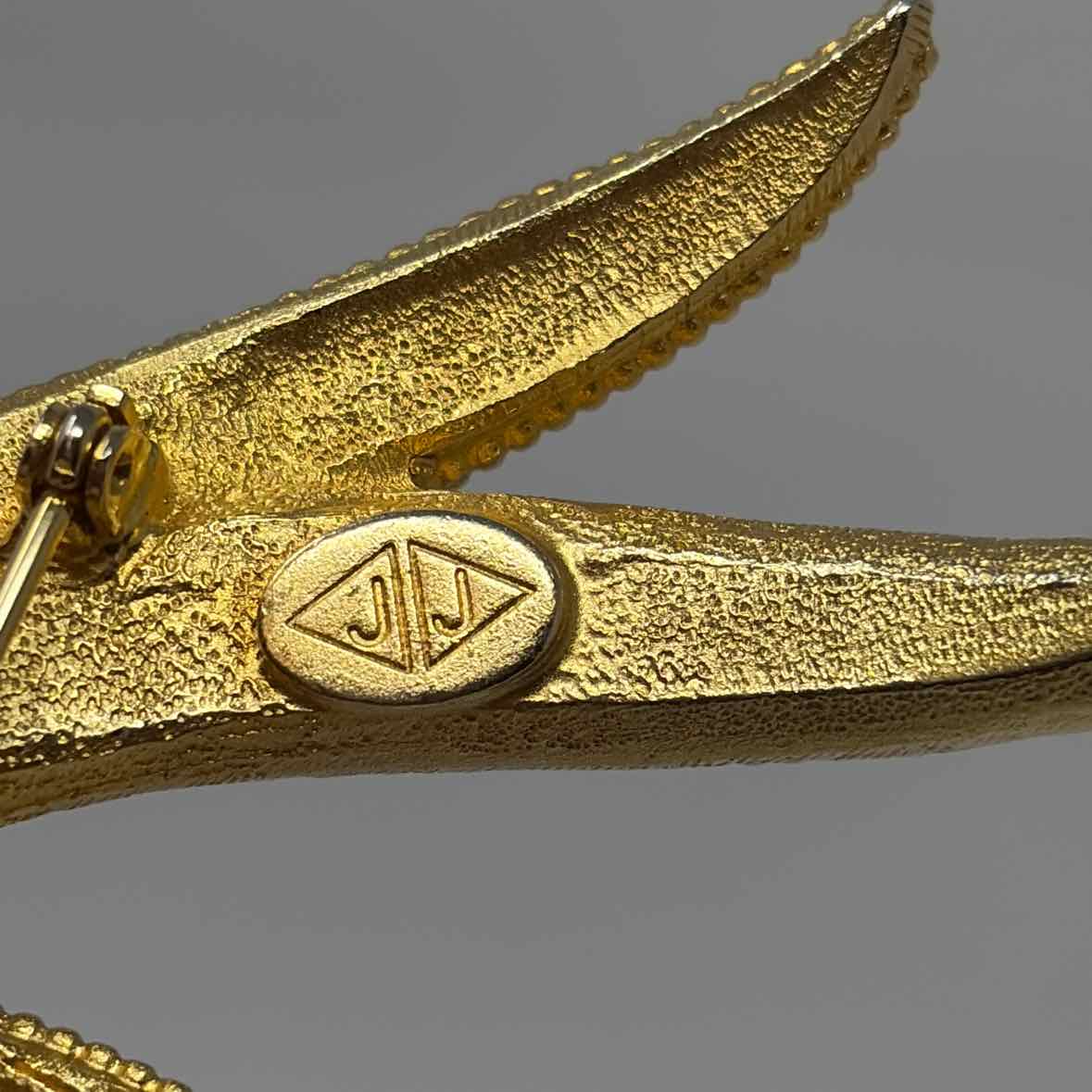 Pre-Owned Judith Jack Gold Brooch
