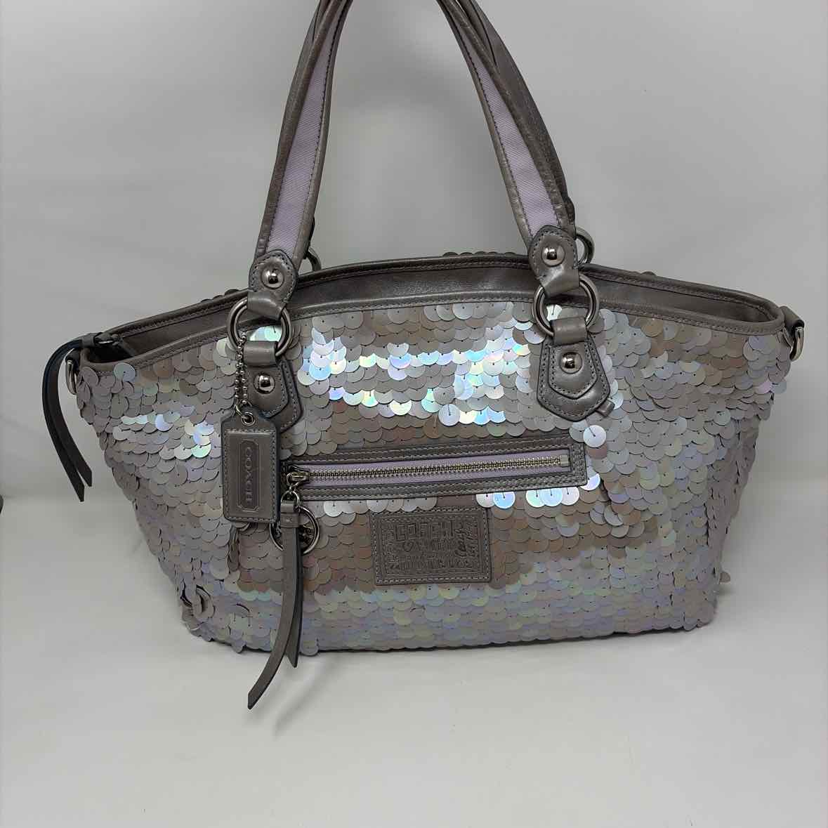 Pre-Owned Coach Silver Sequined Handbag