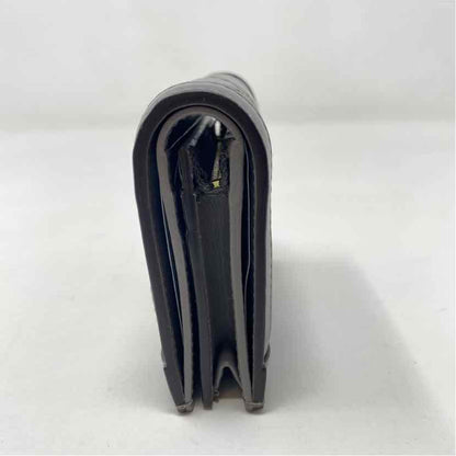 Pre-Owned Gucci Grey Leather Designer Wallet